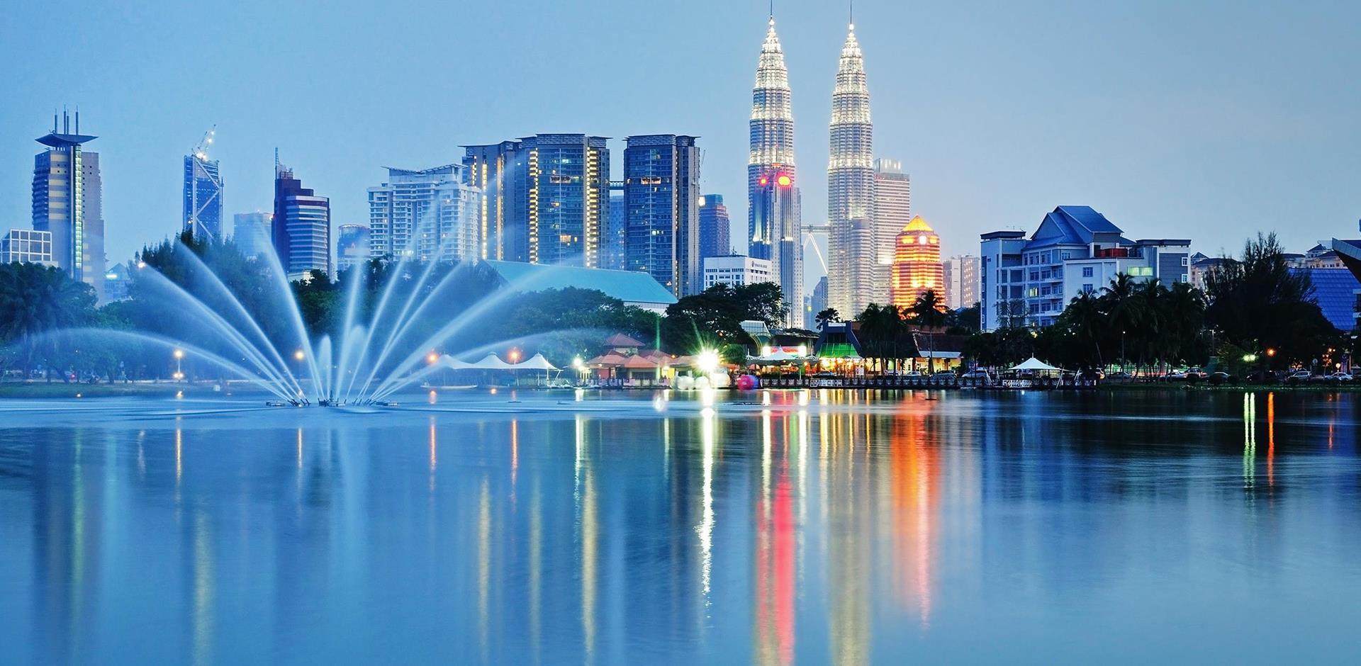 KualaLumpur_0000_Malaysia-Kuala Lumpur-shutterstock_240713407.jpg