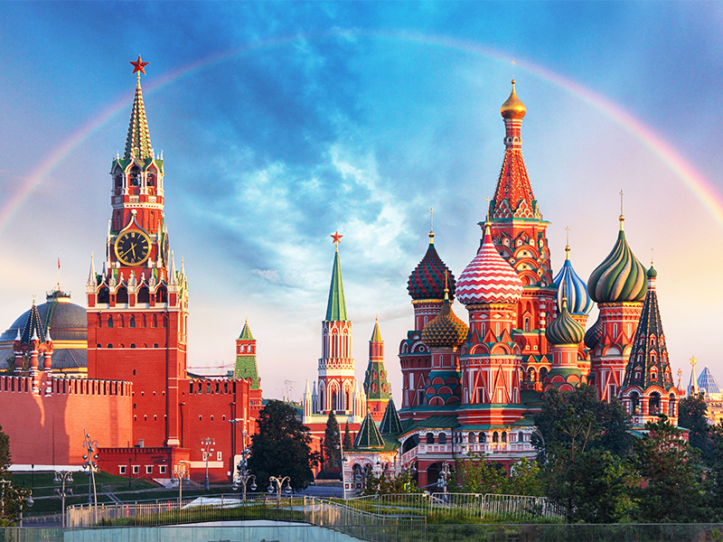 the-Red-Square-with-Moscow-Kremlin-and-St-Basils-Cathedral (1).jpg